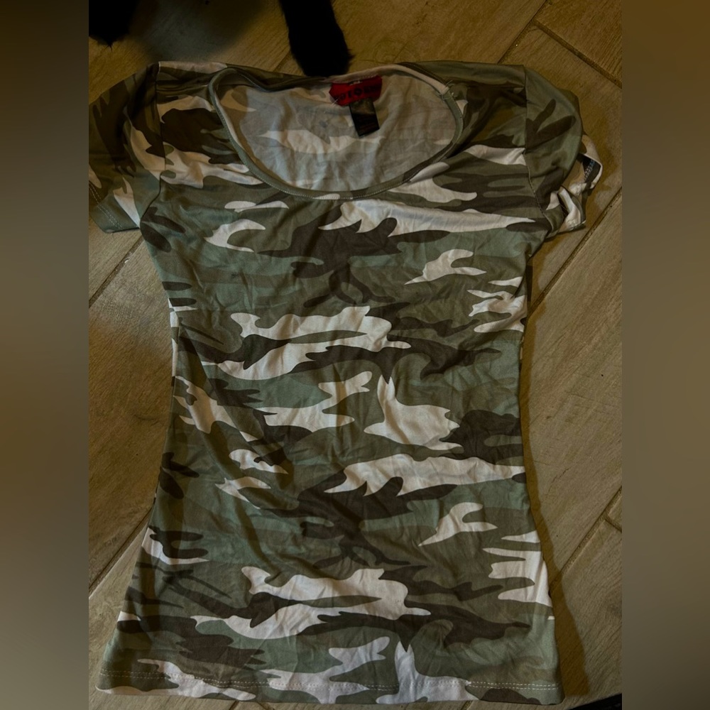 Hot kiss brand camo tight tee